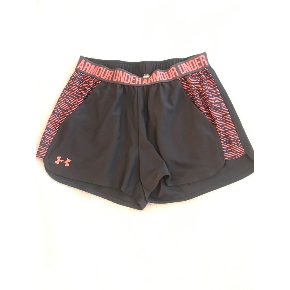 Under Armour Shorts‎